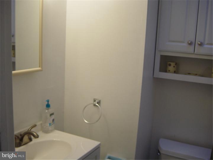 1203 Rainer Road Brookhaven, PA 19015 - Photo 17 of 21 Bathroom