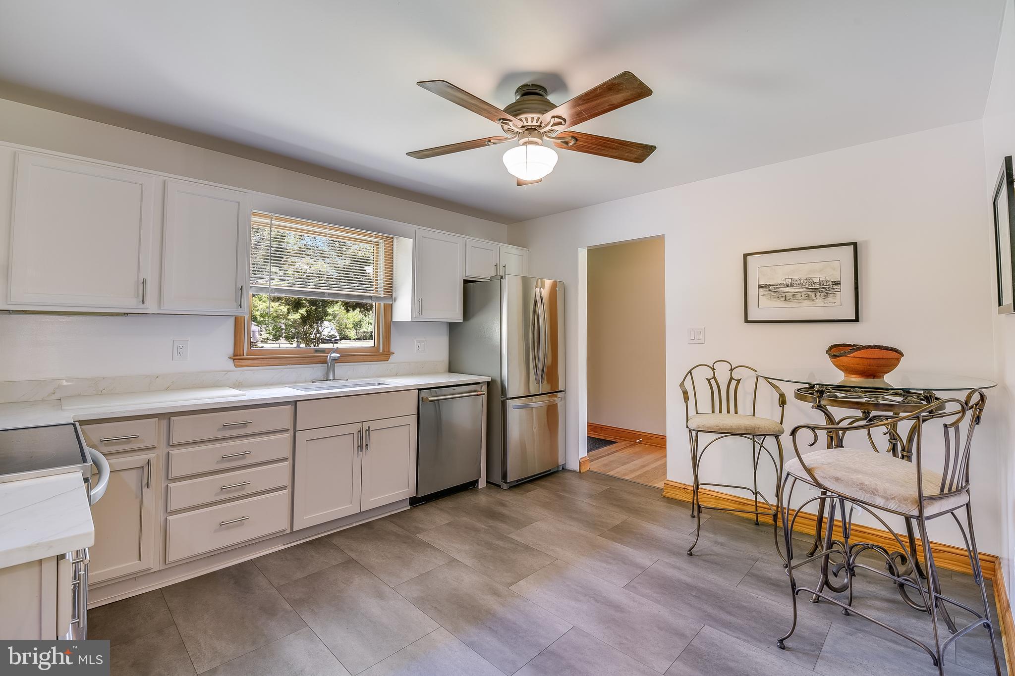 8408 Maryland Road Pasadena, MD 21122 - Photo 17 of 47 KITCHEN