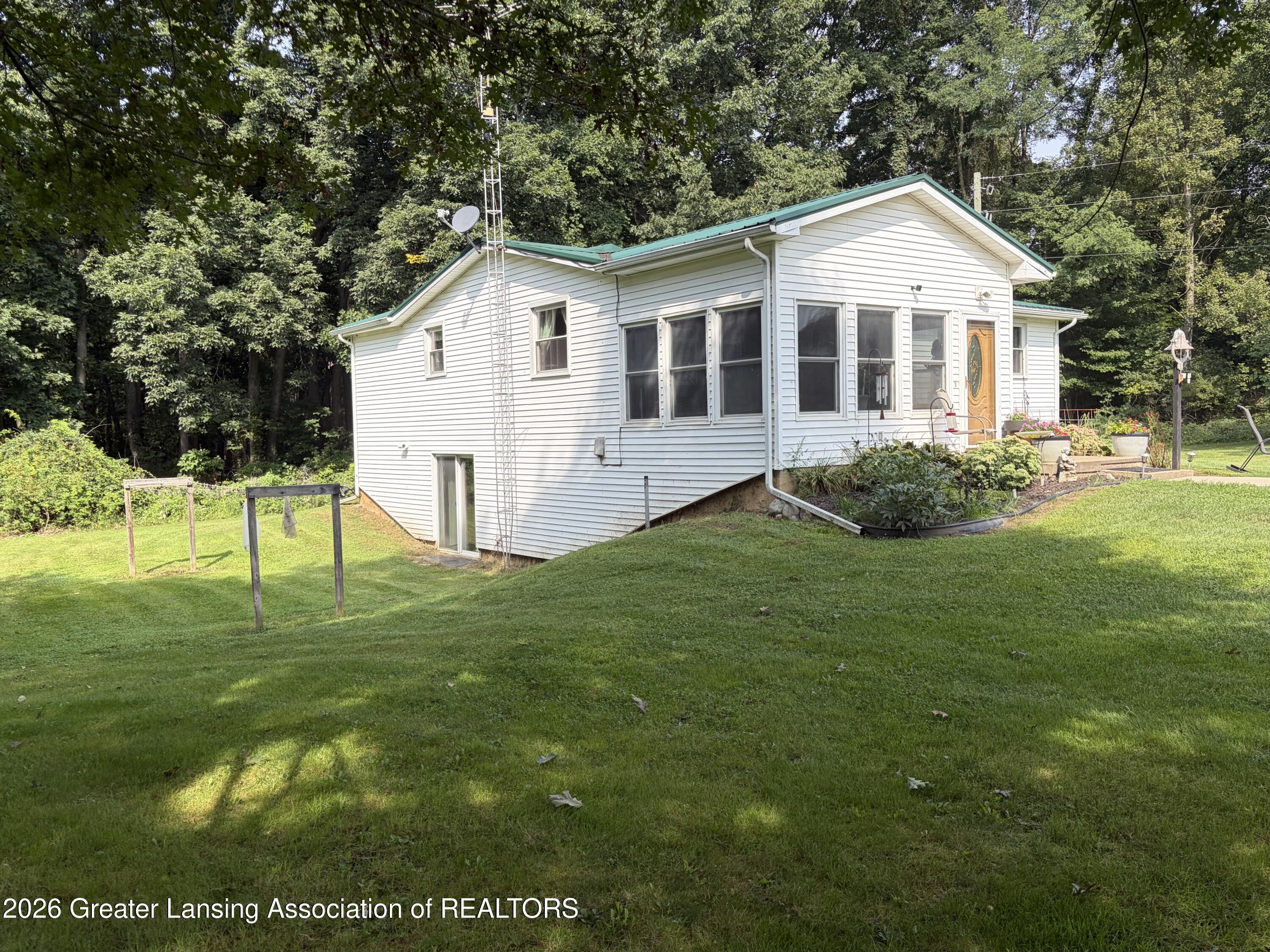 2850 Kelly Road Leslie, MI 49251 - Photo 10 of 52 11