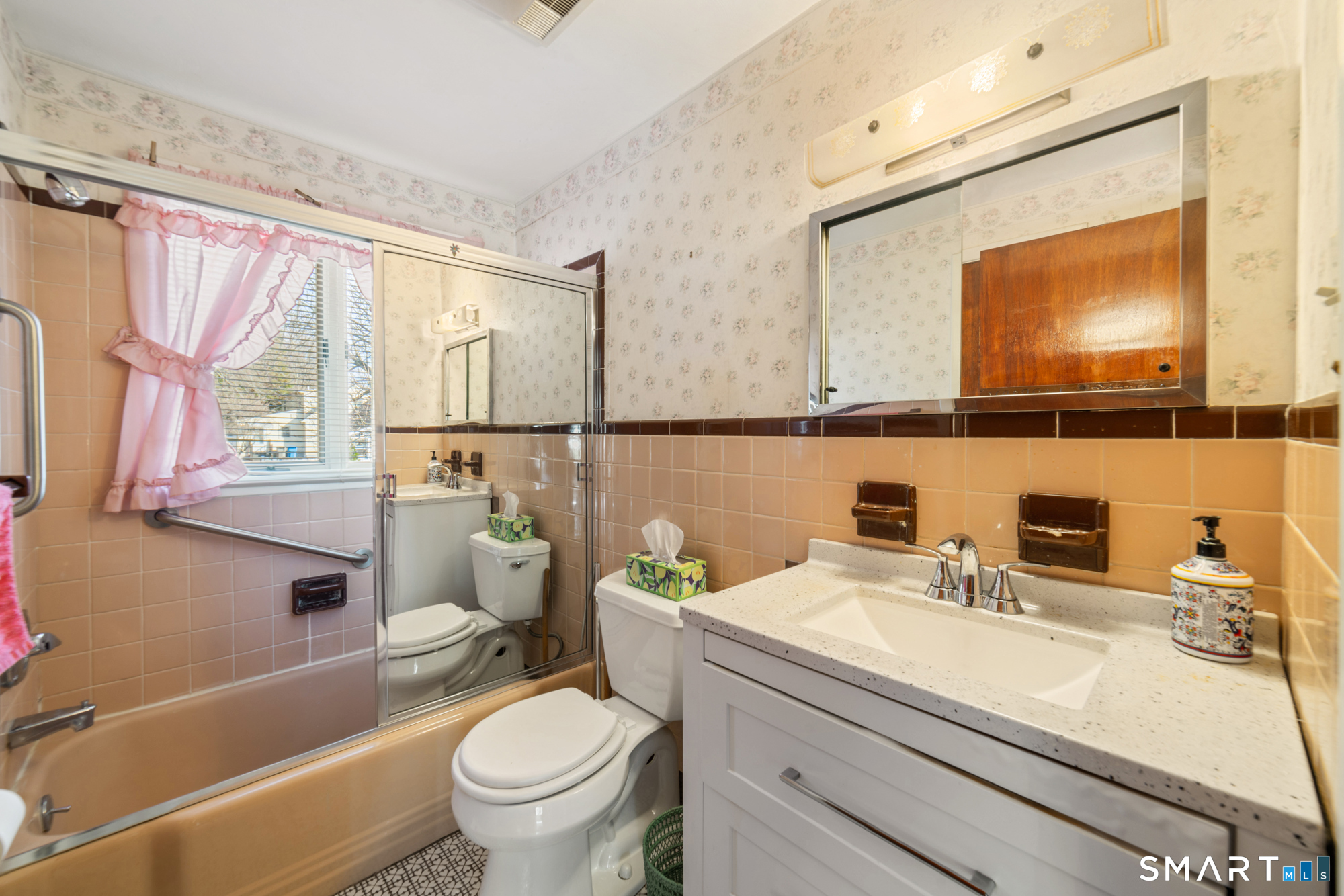 177 Mines Road Bristol, CT 06010 - Photo 15 of 20