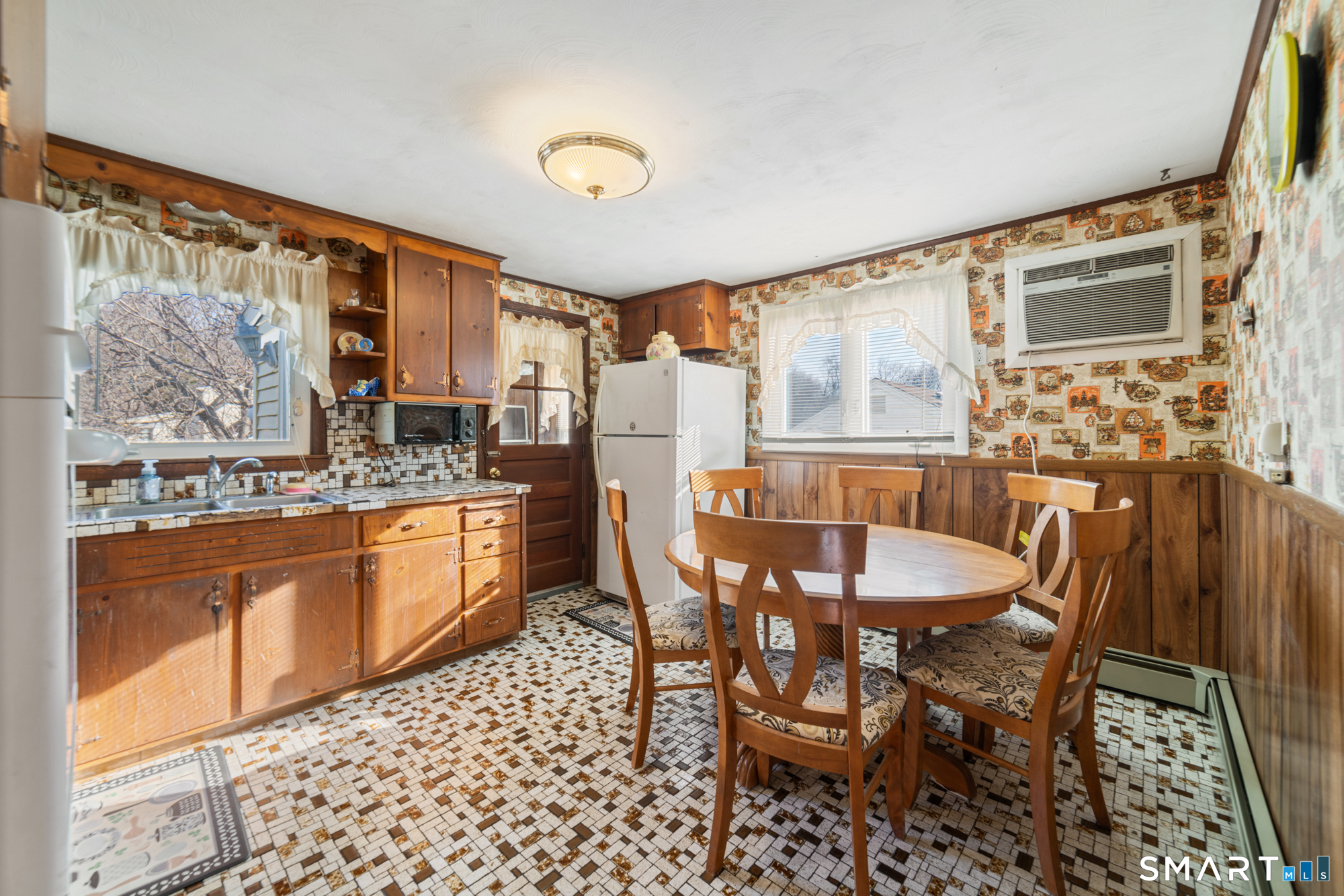 177 Mines Road Bristol, CT 06010 - Photo 7 of 20