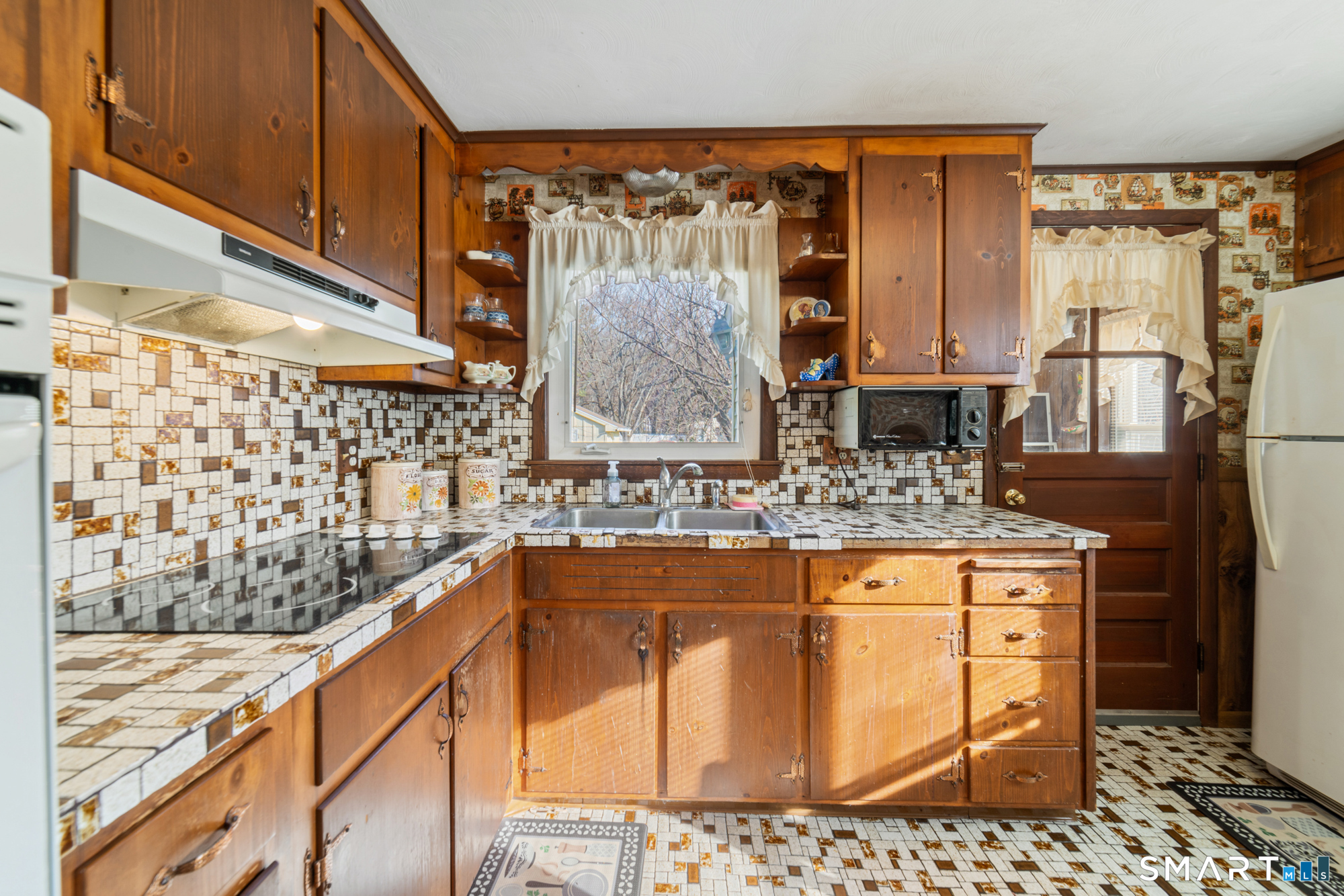 177 Mines Road Bristol, CT 06010 - Photo 8 of 20