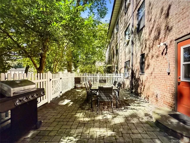 $540,000 | 6 Manchester Road, Unit 1, Eastchester, NY 10709