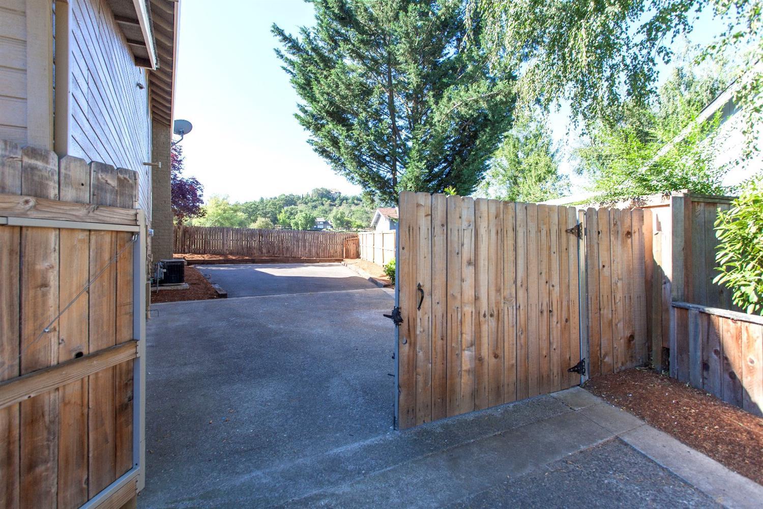 2328 Ridge Way Medford, OR 97504 - Photo 7 of 35 Additional Photo
