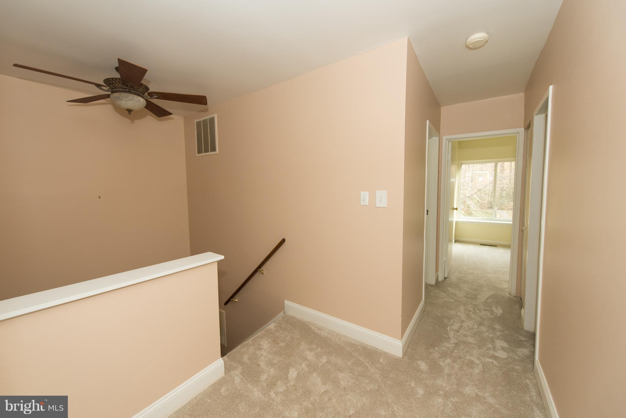 2358 Soft Wind Court Reston, VA 20191 - Photo 10 of 34 Upper level hall