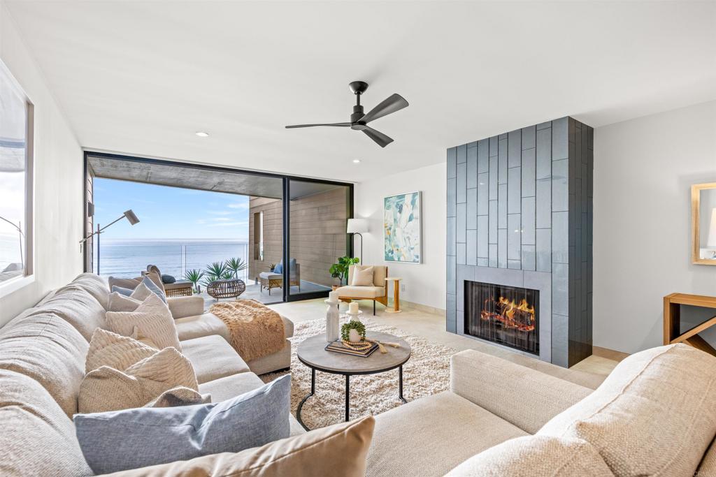 375 West I Street Encinitas, CA 92024 - Photo 12 of 65