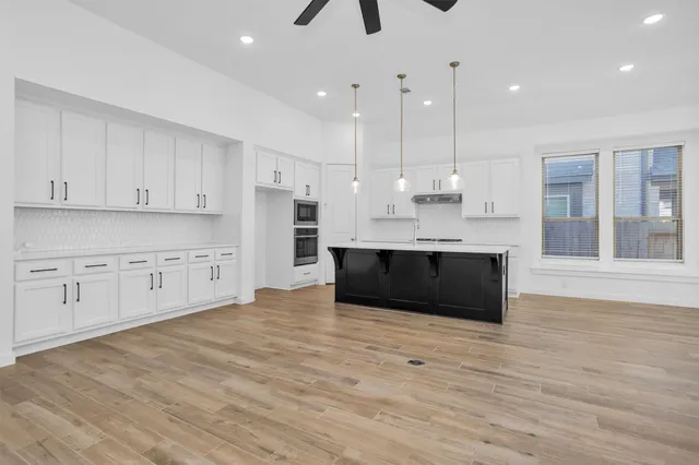 $2,900 | 256 Sky Top Drive, Montgomery, TX 77316