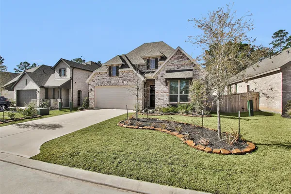 $2,900 | 256 Sky Top Drive, Montgomery, TX 77316