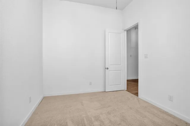 $2,900 | 256 Sky Top Drive, Montgomery, TX 77316