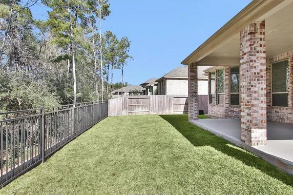 $2,900 | 256 Sky Top Drive, Montgomery, TX 77316