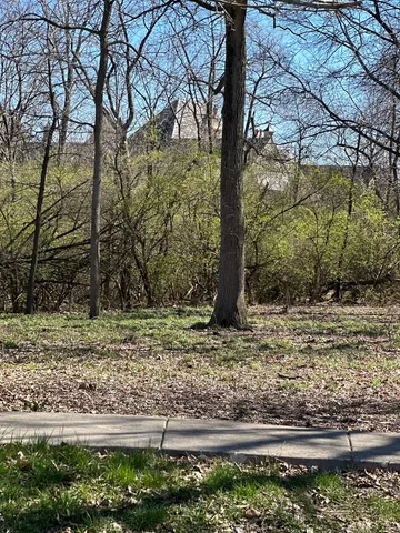 $69,900 | 24863 West Sterling Oaks Court, Shorewood, IL 60404