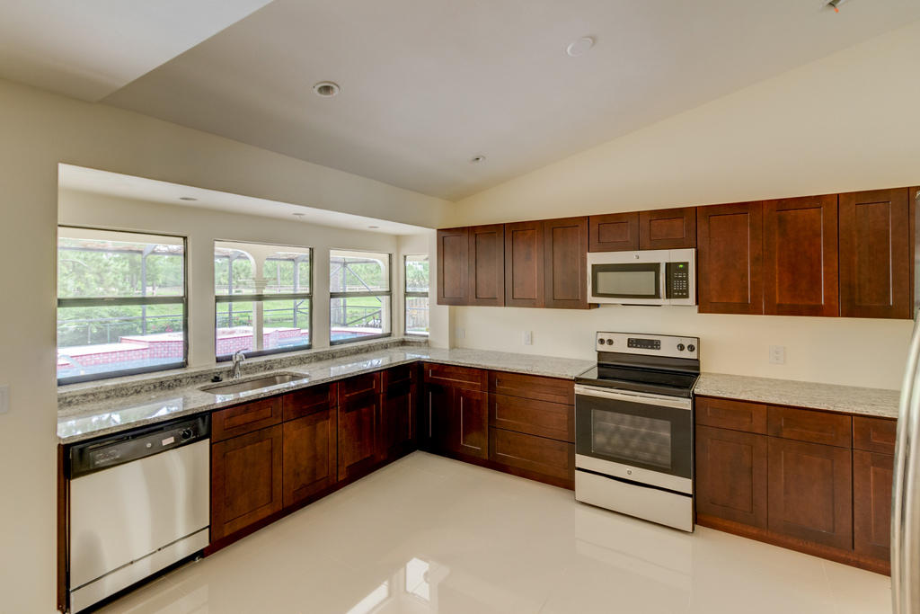 1212 Raintree Lane Wellington, FL 33414 - Photo 3 of 21 Kitchen 2