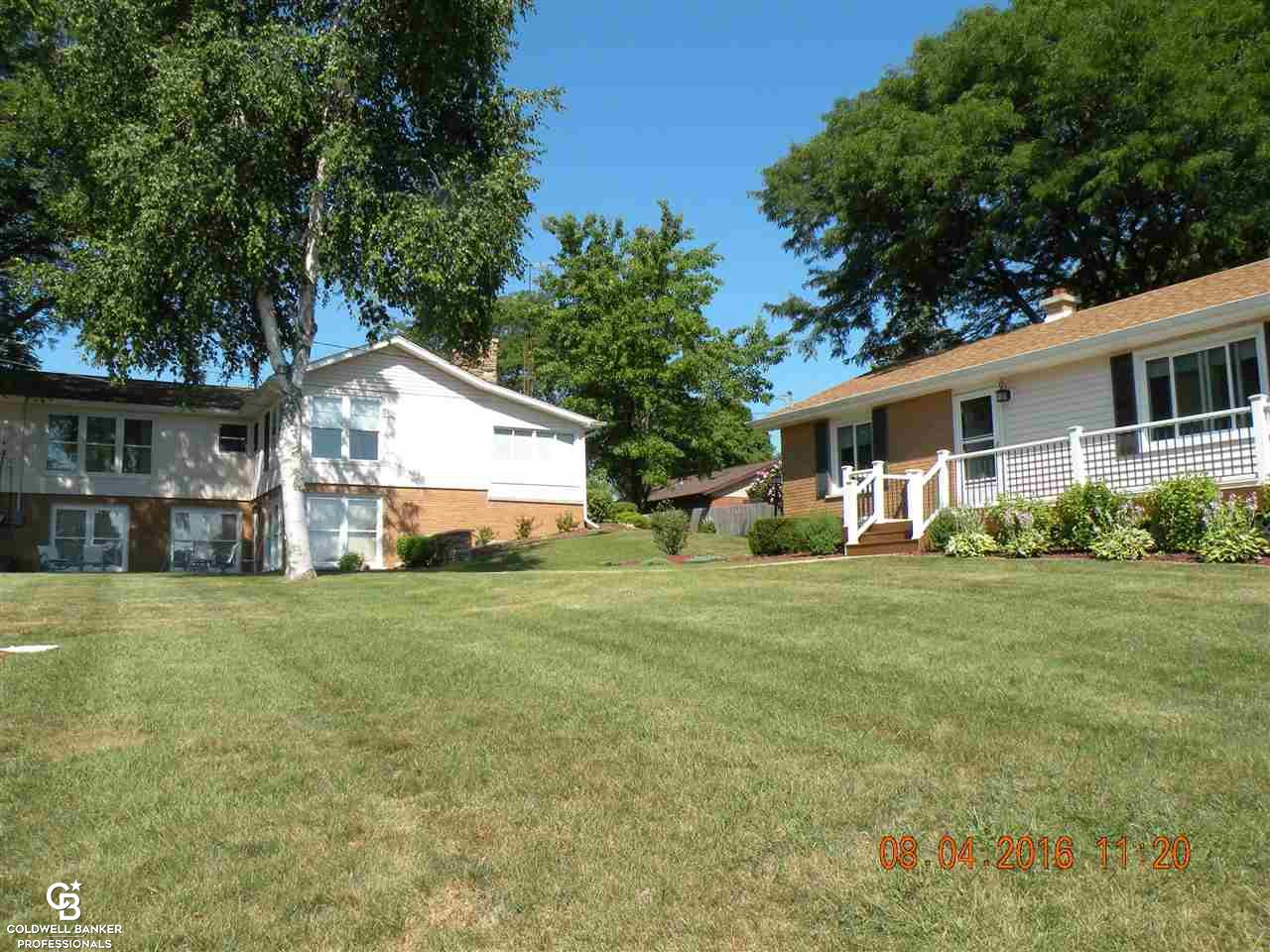1817 North River Road St. Clair, MI 48079 - Photo 2 of 39 View of 2 Homes