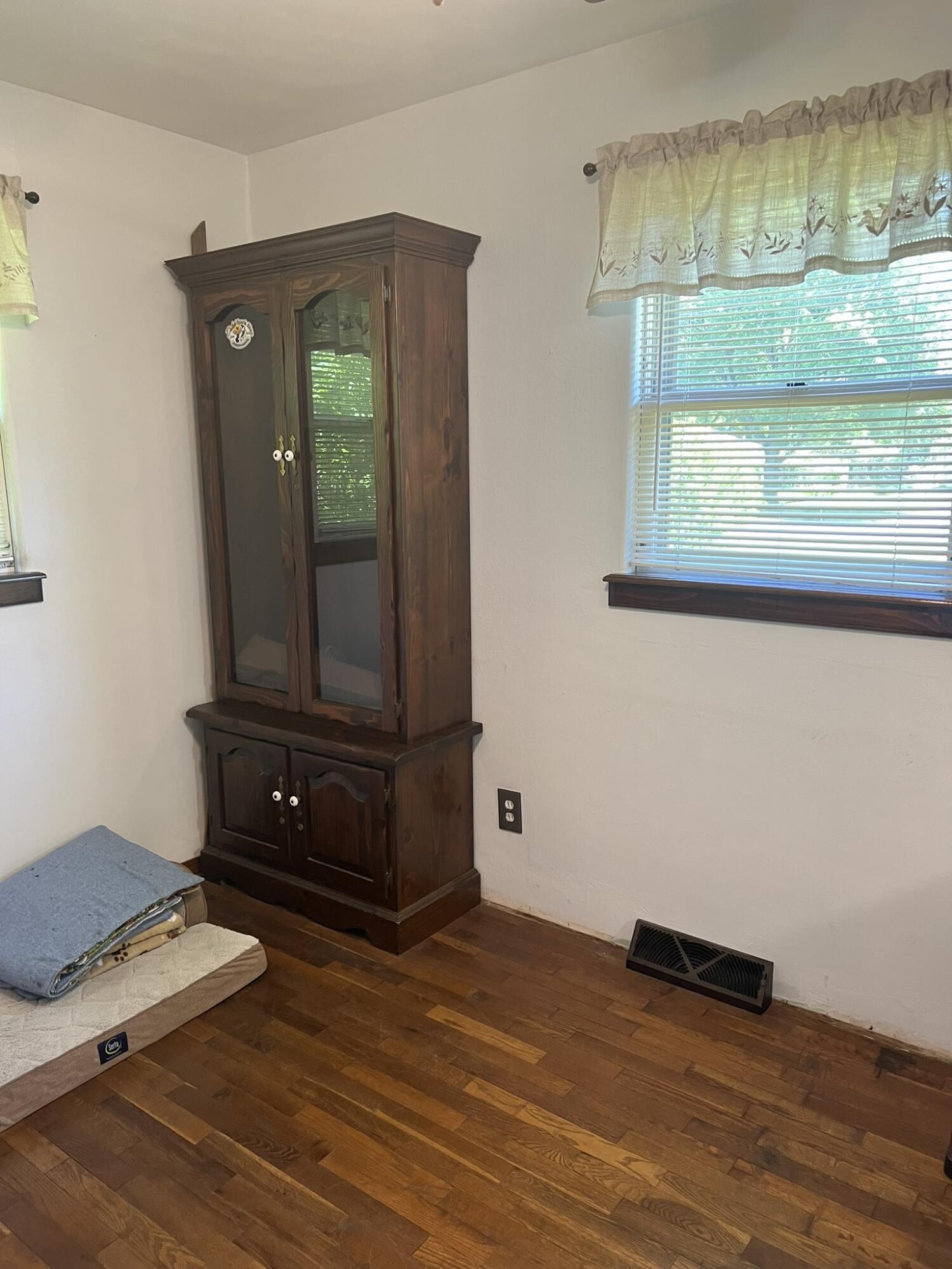 950 West Tyler Road Muskegon, MI 49445 - Photo 25 of 62 IMG_5717