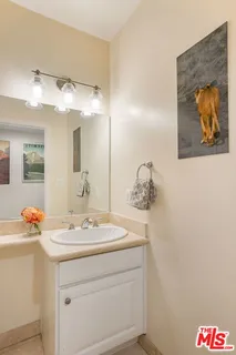 $1,399,000 | 1838 Westholme Avenue, Unit PH3, Los Angeles, CA 90025