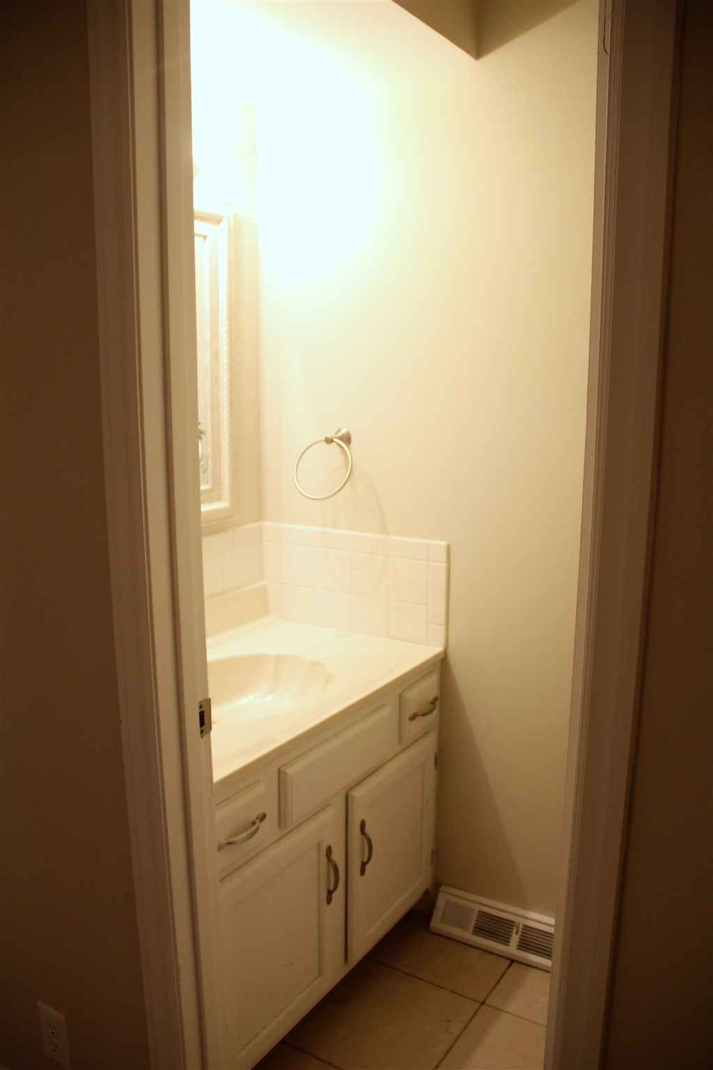 404 Locust Street Newburgh, IN 47630 - Photo 11 of 15 Gallery Image 11