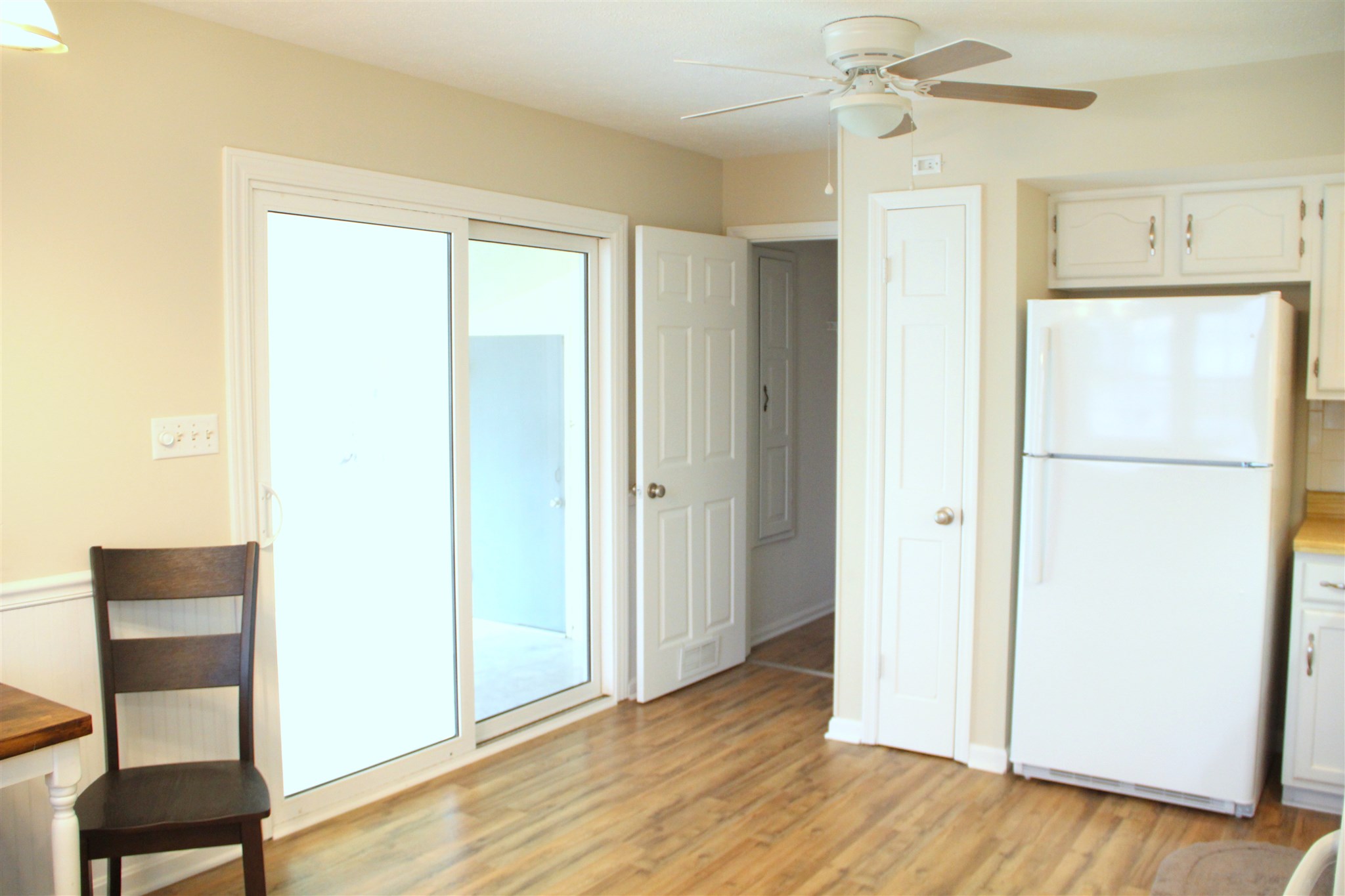 404 Locust Street Newburgh, IN 47630 - Photo 5 of 15 Gallery Image 5