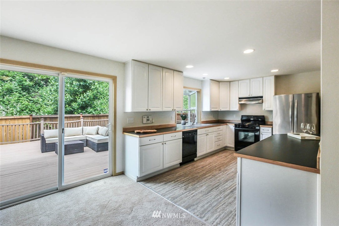 2580 Northeast 2nd Place Renton, WA 98056 - Photo 11 of 25 Gallery Image 11