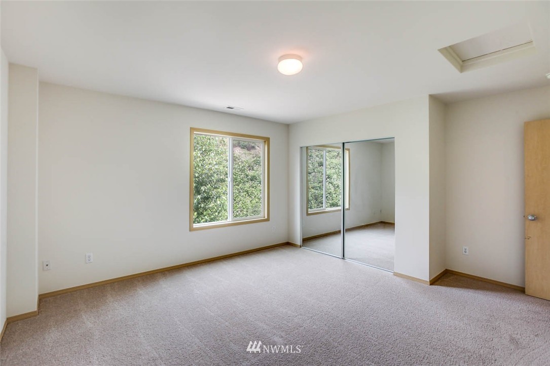 2580 Northeast 2nd Place Renton, WA 98056 - Photo 22 of 25 Gallery Image 22