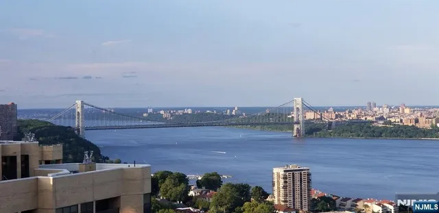 $2,750 | 300 Winston Drive, Unit 2906, Cliffside Park, NJ 07010