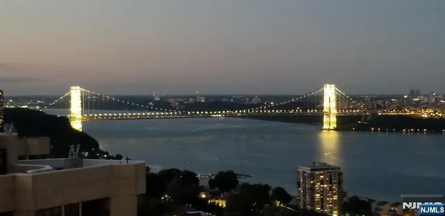 $2,750 | 300 Winston Drive, Unit 2906, Cliffside Park, NJ 07010