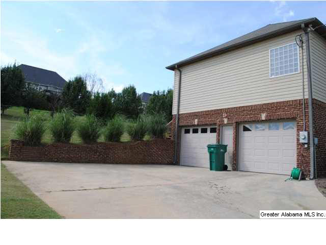 655 South Hillcrest Road Odenville, AL 35120 - Photo 2 of 26