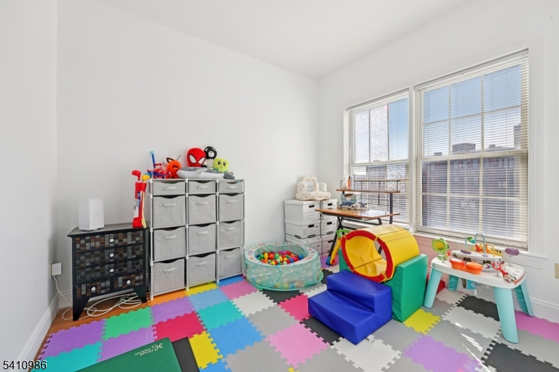 15 Tichenor Street, Unit 407 Newark, NJ 07114 - Photo 19 of 25