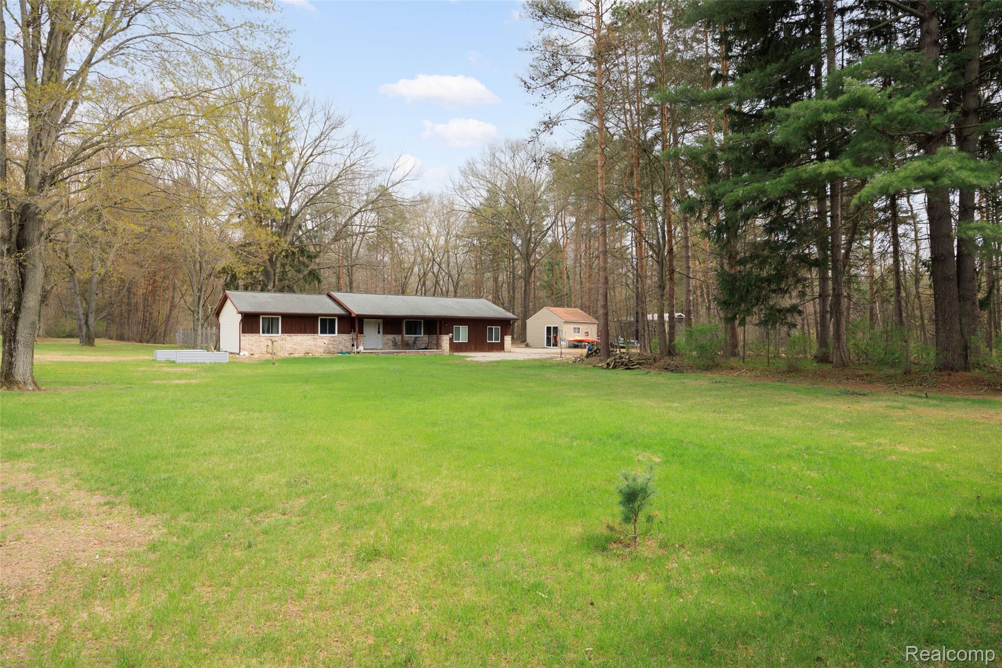 8639 Stone Road Algonac, MI 48001 - Photo 2 of 31 8639 Stone08.jpg