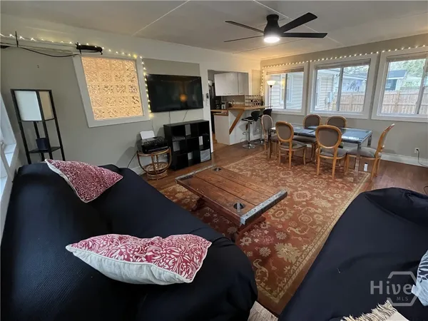 $2,800 | 3132 Robertson Avenue, Savannah, GA 31404