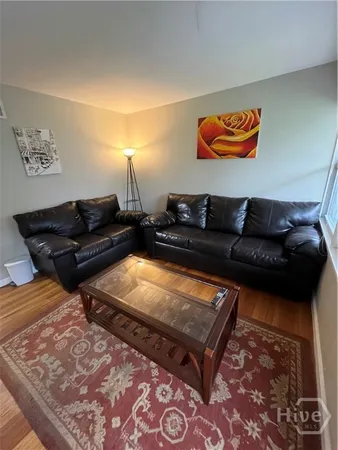 $2,800 | 3132 Robertson Avenue, Savannah, GA 31404