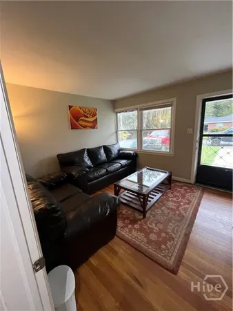 $2,800 | 3132 Robertson Avenue, Savannah, GA 31404