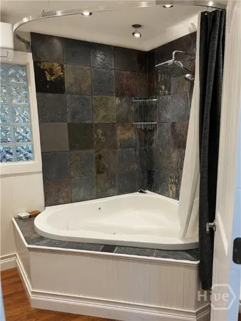 $2,800 | 3132 Robertson Avenue, Savannah, GA 31404