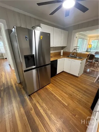 $2,800 | 3132 Robertson Avenue, Savannah, GA 31404