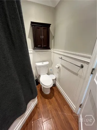 $2,800 | 3132 Robertson Avenue, Savannah, GA 31404