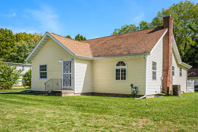 $275,000 | 3405 North 5th Street, Niles, MI 49120