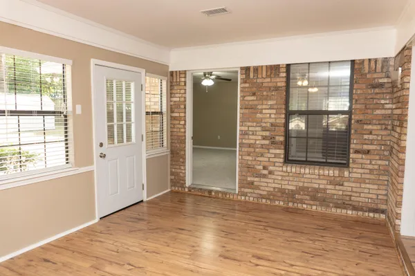 $1,945 | 102 Brian Drive, Crestview, FL 32536