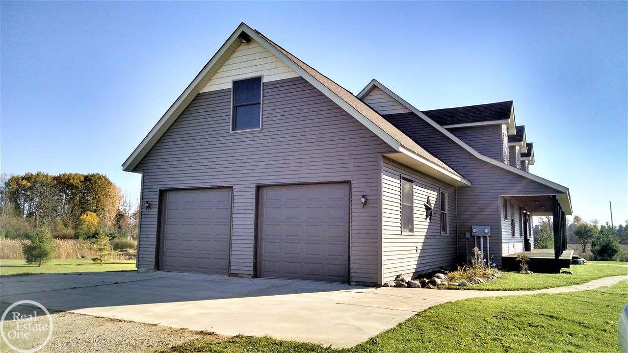 6083 Babcock Road Lexington, MI 48450 - Photo 80 of 99 31335178-79.JPG