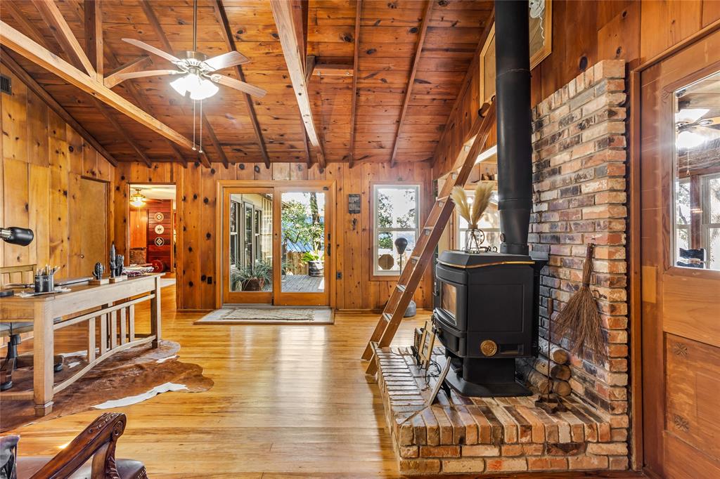 916 Kimbrough Road Azle, TX 76020 - Photo 23 of 40