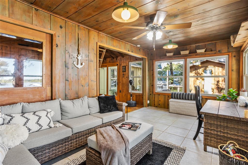 916 Kimbrough Road Azle, TX 76020 - Photo 26 of 40 a living room with furniture and a large window