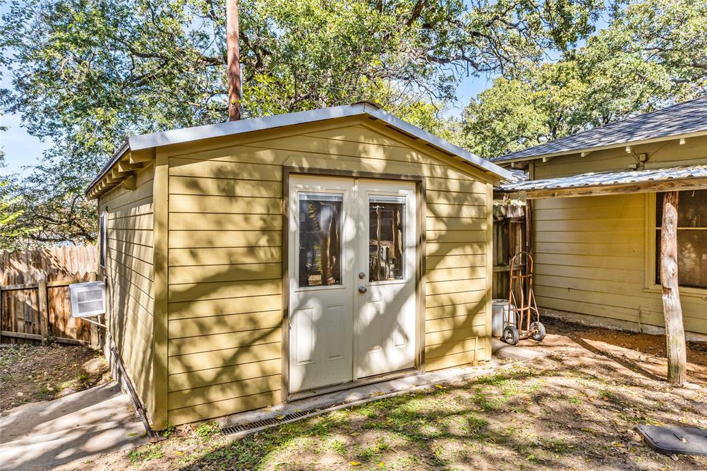 916 Kimbrough Road Azle, TX 76020 - Photo 33 of 40