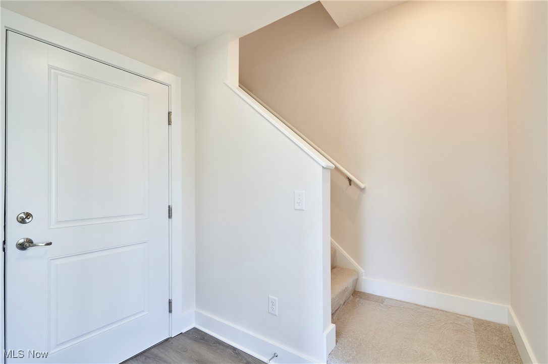 596 Mull Avenue, Unit 8 Akron, OH 44313 - Photo 24 of 35
