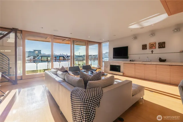 $5,650,000 | 2369 Fairview Avenue East, Unit 6, Seattle, WA 98102