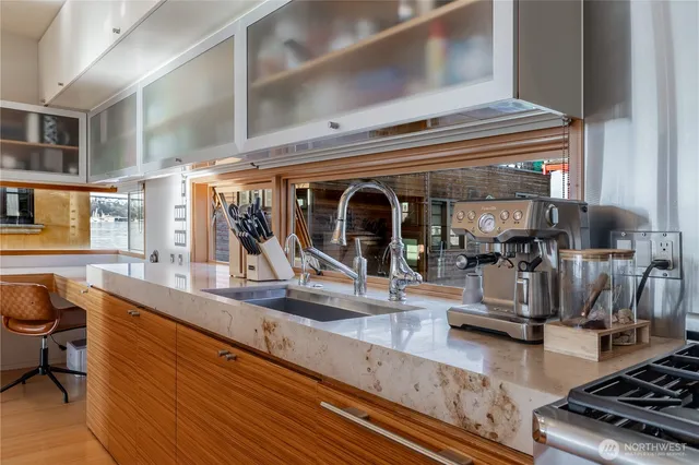 $5,650,000 | 2369 Fairview Avenue East, Unit 6, Seattle, WA 98102