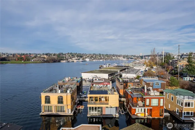 $5,650,000 | 2369 Fairview Avenue East, Unit 6, Seattle, WA 98102