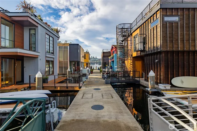 $5,650,000 | 2369 Fairview Avenue East, Unit 6, Seattle, WA 98102