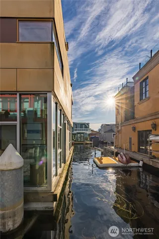 $5,650,000 | 2369 Fairview Avenue East, Unit 6, Seattle, WA 98102