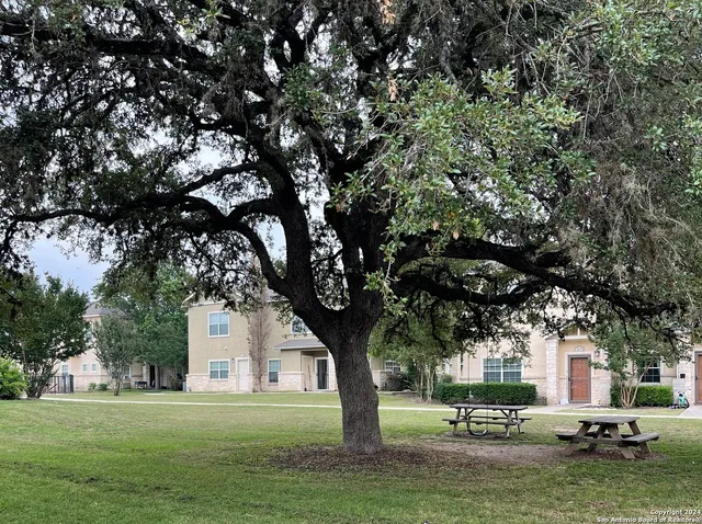 $1,425 | 1000 Diamond Road, Unit 2004, Boerne, TX 78006