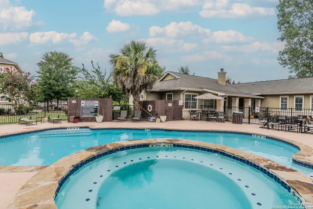 $1,425 | 1000 Diamond Road, Unit 2004, Boerne, TX 78006