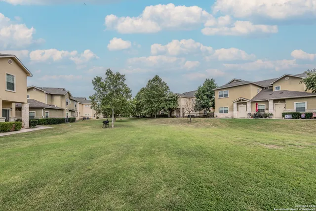 $1,425 | 1000 Diamond Road, Unit 2004, Boerne, TX 78006