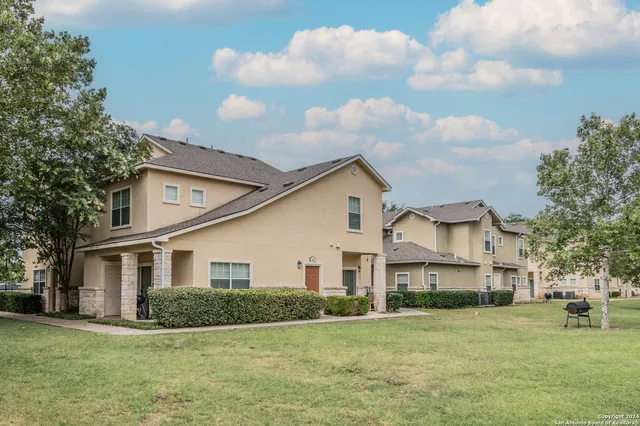 $1,425 | 1000 Diamond Road, Unit 2004, Boerne, TX 78006